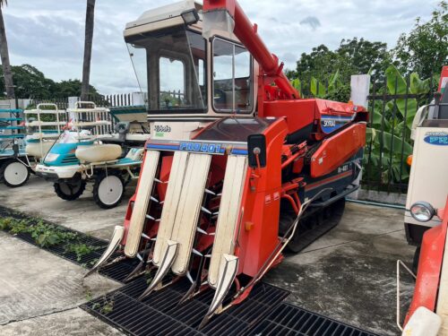 LINE ALBUM NT 6 C0176 KUBOTA R1 401 260808 6