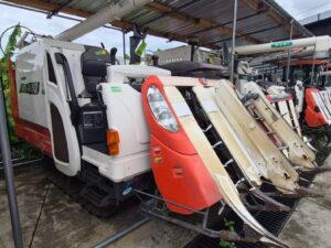 Home 9 KUBOTA ARN452 รถเกี่ยวนวดข้าว (4แถว) #C0159