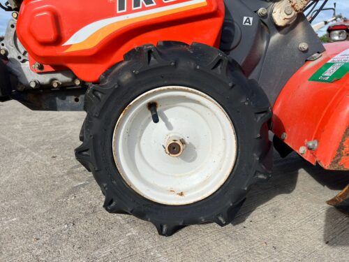 LINE ALBUM HS288 KUBOTA TR 6 260825 15
