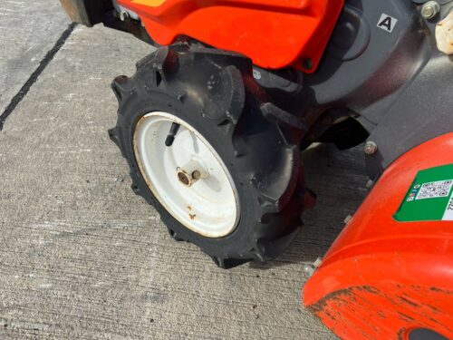 LINE ALBUM HS288 KUBOTA TR 6 260825 16
