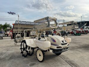 Home 12 MITSUBISHI LV8A รถดำนา #TS125