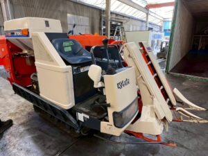 KUBOTA R1-131A รถเกี่ยวนวดข้าว #C0129